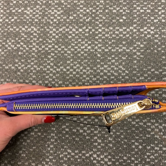 Disney Loungefly Beauty and the Beast Wallet - Picture 4 of 4